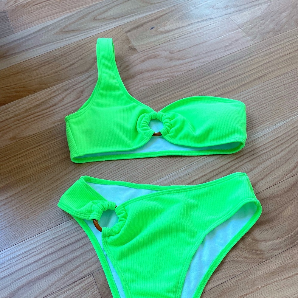 2021 One Shoulder electric green bikini